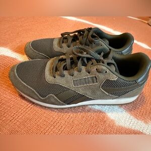 Reebok Women Royal Ultra SL Running Shoes Sneakers Size 7 Olive Green Lace Up